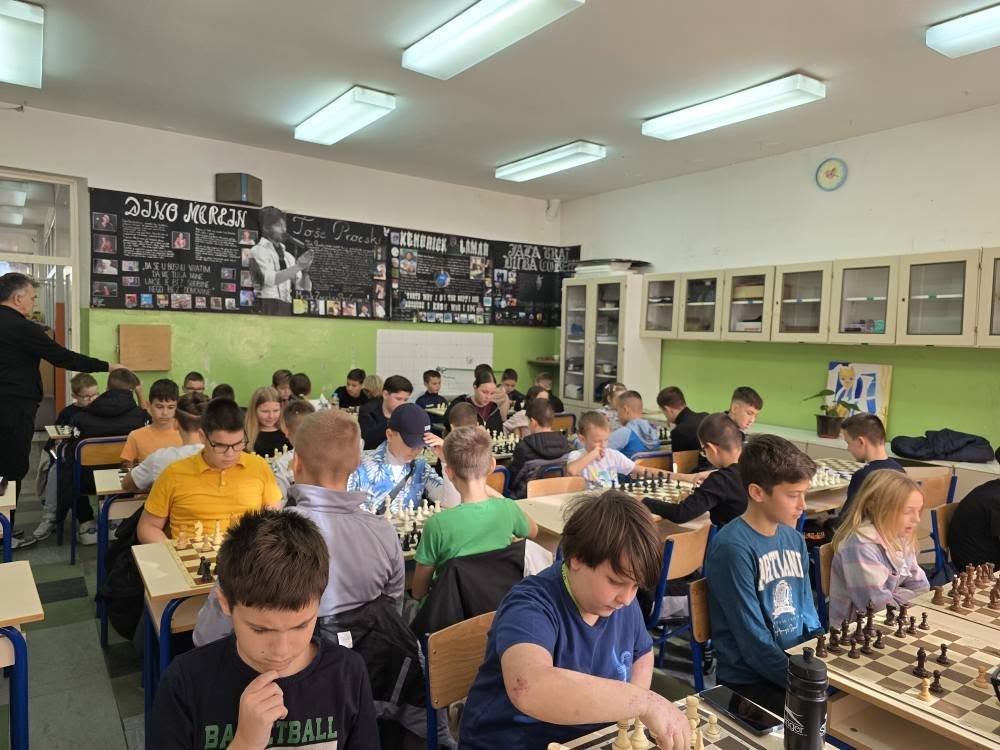 ŠKOLA ŠAHA – ŠAH U ŠKOLE: ODRŽANO POJEDINAČNO PRVENSTVO JU OŠ „EDHEM MULABDIĆ“ ZENICA