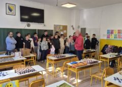 Prvenstvom OŠ „Skender Kulenović“ počeo projekat „Škola šaha – šah u škole“